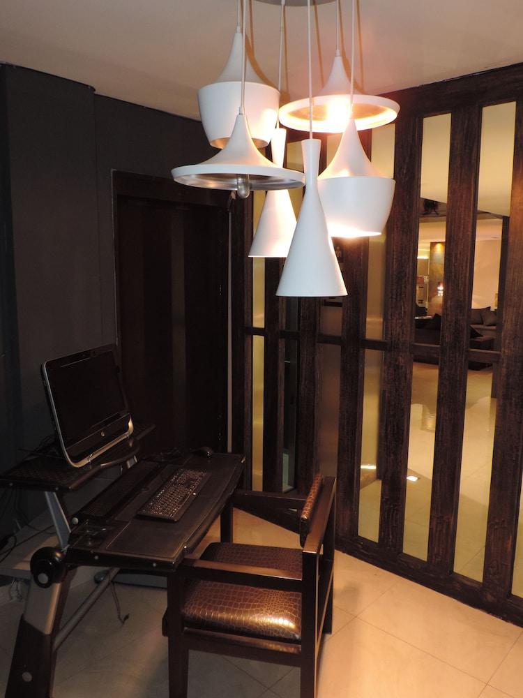 Hotel Senorial Platino Леон Екстериор снимка
