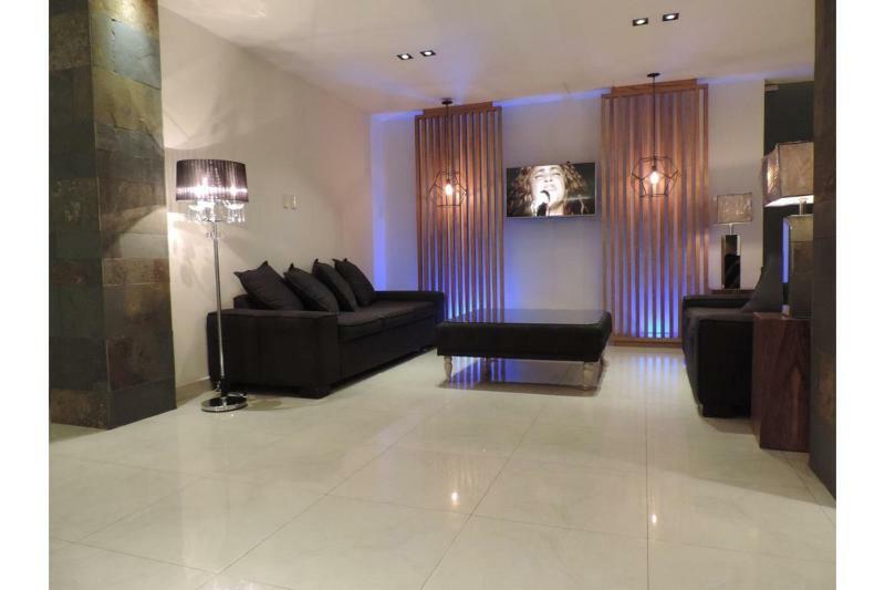 Hotel Senorial Platino Леон Екстериор снимка