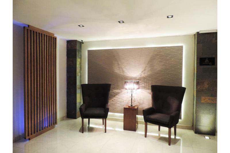 Hotel Senorial Platino Леон Екстериор снимка