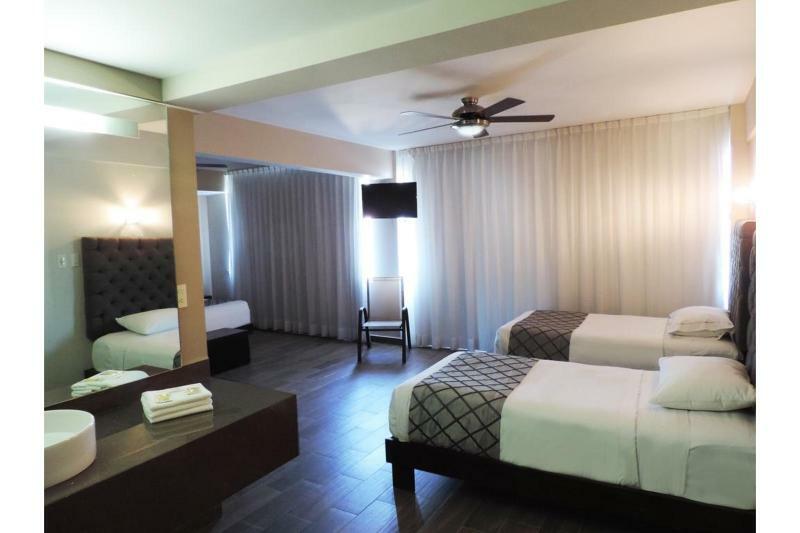 Hotel Senorial Platino Леон Екстериор снимка